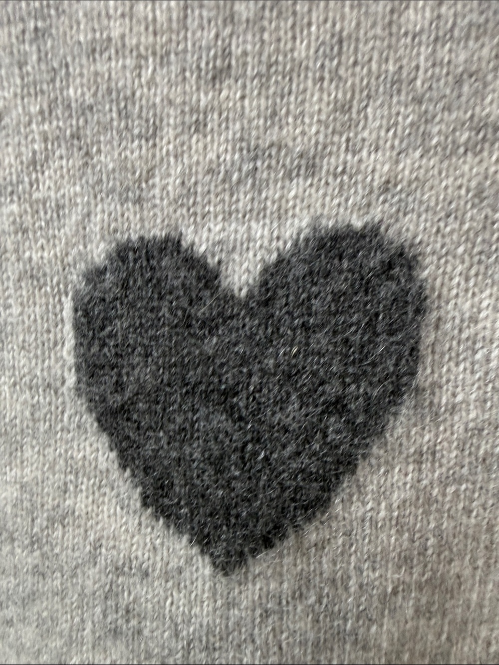 Christian Siriano Gray Sweater with Dark Gray Hearts 2-Ply Cashmere L - Picture 4 of 6